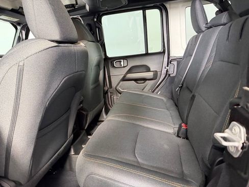 Used 2025 Jeep Wrangler Unlimited Sahara w/ Safety Group image 25