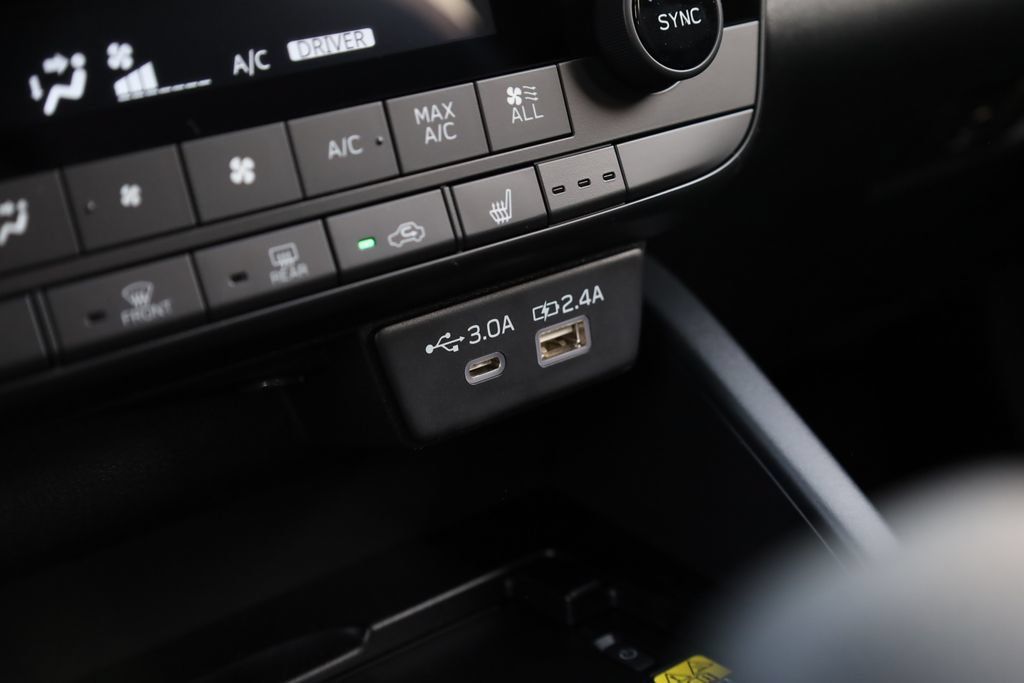Used 2026 Subaru Outback Limited XT AWD/4WD image 18