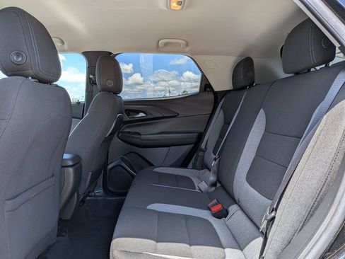 Used 2024 Chevrolet TrailBlazer LT w/ Driver Confidence Package FWD image 33