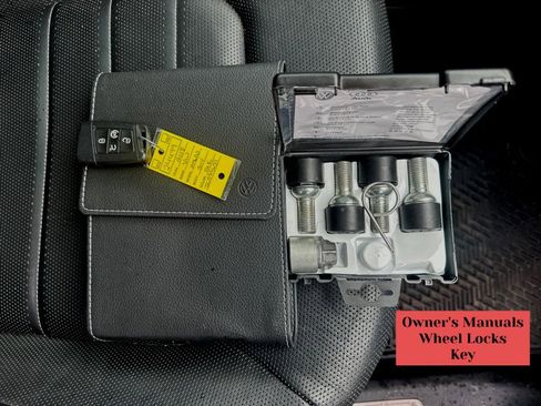 Used 2018 Volkswagen Atlas SEL Premium image 40