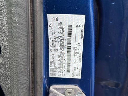 Used 2019 Ford Escape SE image 12