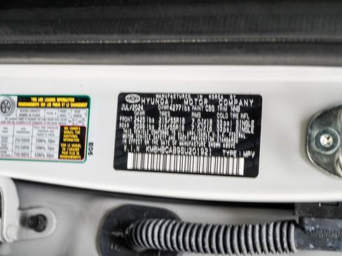 Used 2025 Hyundai Kona SEL image 45