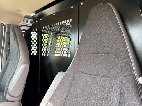 Used 2024 GMC Savana 2500 w/ Driver Convenience Package image 13