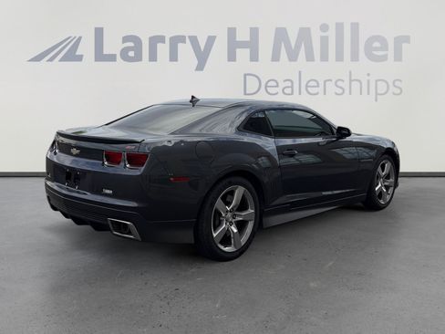 Used 2011 Chevrolet Camaro SS w/ LPO, Ground Effects Package RWD image 5