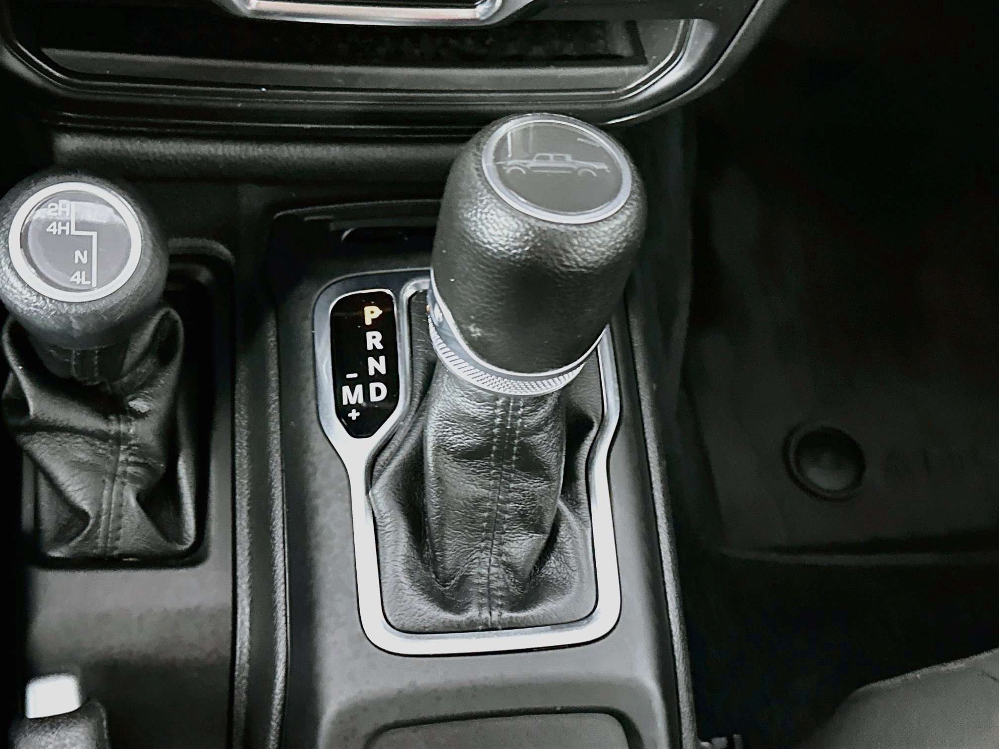 Used 2023 Jeep Gladiator Sport AWD/4WD image 23