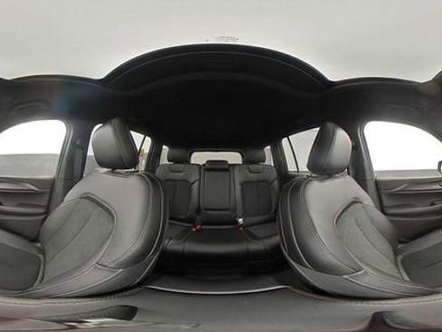 New 2025 Jeep Grand Cherokee Laredo image 45