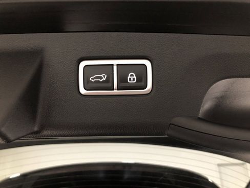 Certified 2023 Kia Sorento X-Line EX image 9