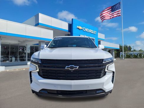 Used 2024 Chevrolet Suburban RST w/ Luxury Package image 2