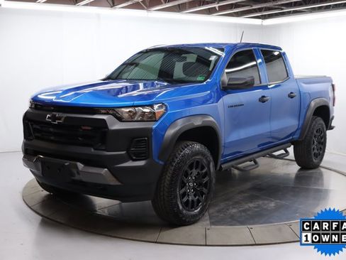 Used 2023 Chevrolet Colorado Trail Boss w/ Advanced Trailering Package image 2