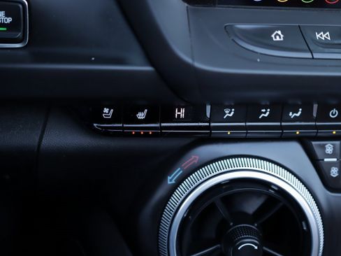 Used 2020 Chevrolet Camaro SS image 22