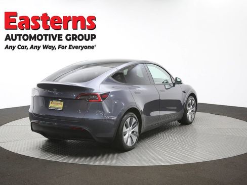Used 2021 Tesla Model Y Long Range AWD/4WD image 37