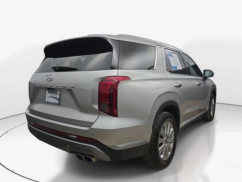 Used 2025 Hyundai Palisade SEL FWD image 4