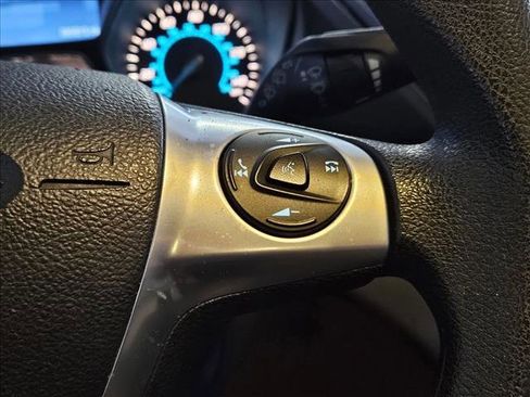 Used 2015 Ford Escape SE image 17