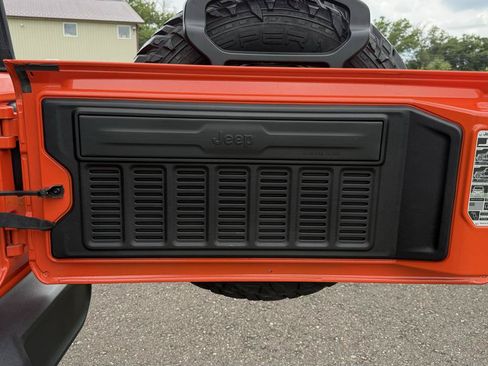 Used 2019 Jeep Wrangler Sport AWD/4WD image 26