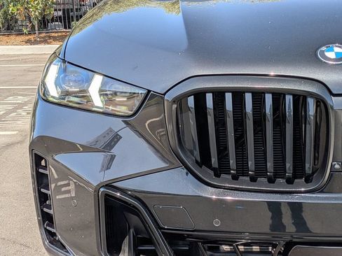 Used 2024 BMW X5 sDrive40i w/ M Sport Package RWD image 18