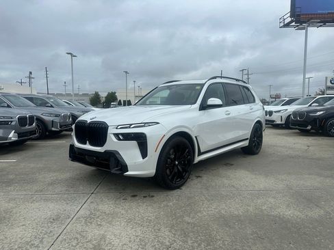 New 2026 BMW X7 xDrive40i AWD/4WD image 1