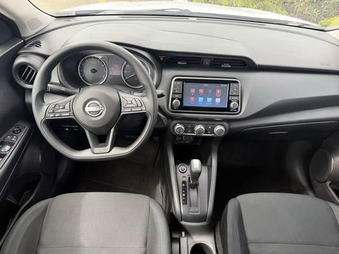 Used 2024 Nissan Kicks S FWD image 9