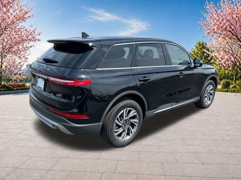 Certified 2024 Lincoln Corsair AWD image 8