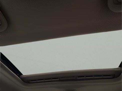 Used 2004 Chevrolet Monte Carlo SS w/ Dale Earnhardt Jr. Package image 32