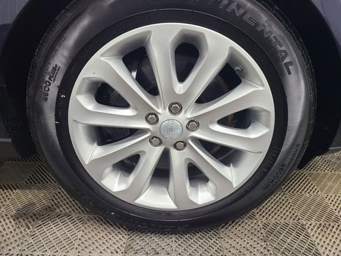 Used 2016 Land Rover Range Rover HSE image 15