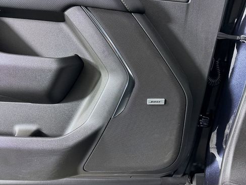 New 2025 Chevrolet Suburban Premier image 18