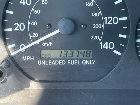 Used 1997 Toyota Camry LE w/ Leather Trim Pkg FWD image 11
