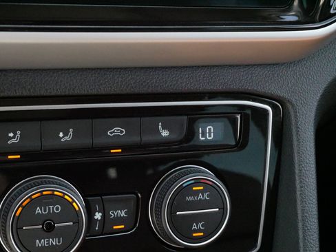 Certified 2023 Volkswagen Atlas SEL AWD/4WD image 29
