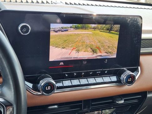 Used 2023 GMC Canyon AT4 AWD/4WD image 15