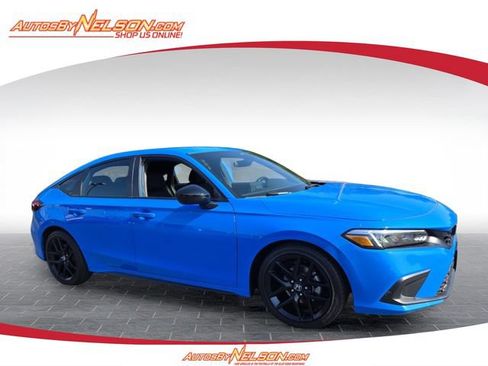Used 2023 Honda Civic Sport image 1