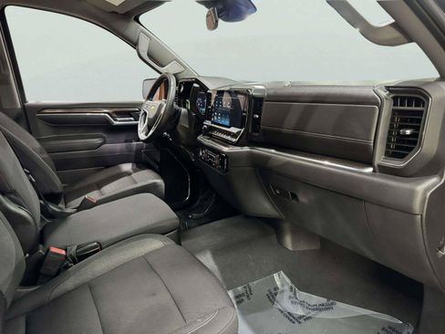 Used 2023 Chevrolet Silverado 1500 LT AWD/4WD image 42