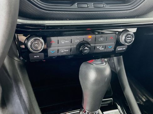 Used 2022 Jeep Compass Trailhawk AWD/4WD image 15
