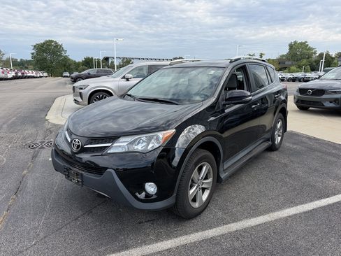 Used 2015 Toyota RAV4 XLE FWD image 6