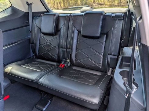 Used 2024 Volkswagen Atlas SE image 14