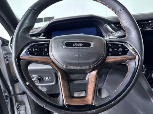 Used 2024 Jeep Grand Cherokee L Summit AWD/4WD image 23