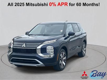 New 2025 Mitsubishi Outlander SE