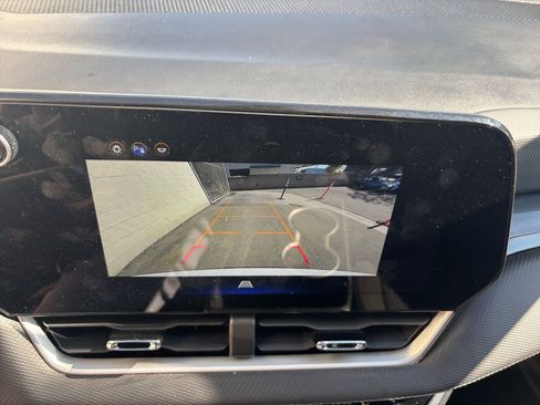 Used 2025 Chevrolet Equinox LT image 17