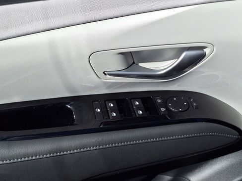 New 2026 Hyundai Tucson Limited image 9