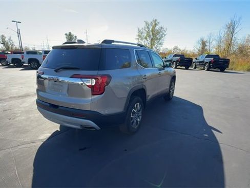 Certified 2023 GMC Acadia SLE w/ Driver Convenience Package image 8