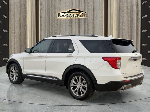 Used 2021 Ford Explorer Limited w/ Equipment Group 301A image 5