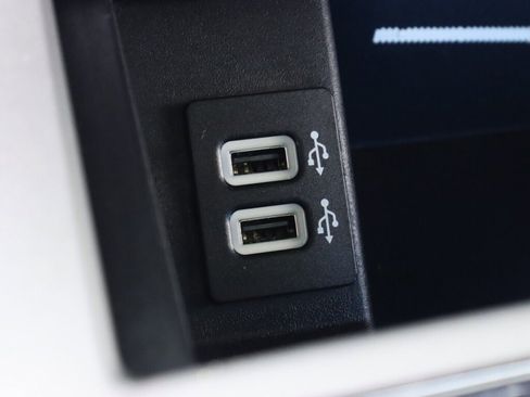 Used 2019 Ford F150 Lariat w/ Equipment Group 502A Luxury image 32