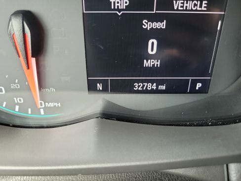 Used 2022 Chevrolet Trax LT w/ Midnight Edition image 28