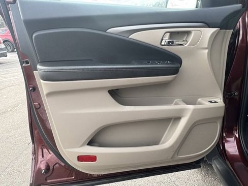 Used 2019 Honda Pilot LX image 23