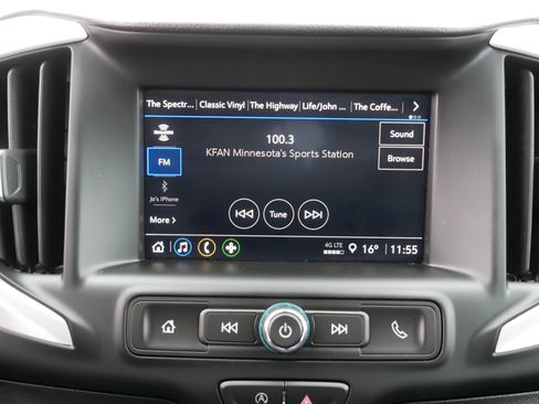 Used 2024 GMC Terrain SLE w/ Driver Convenience Package image 22