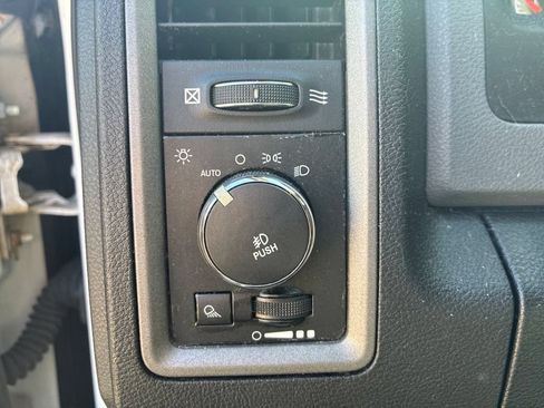 Used 2013 RAM 1500 Express AWD/4WD image 8