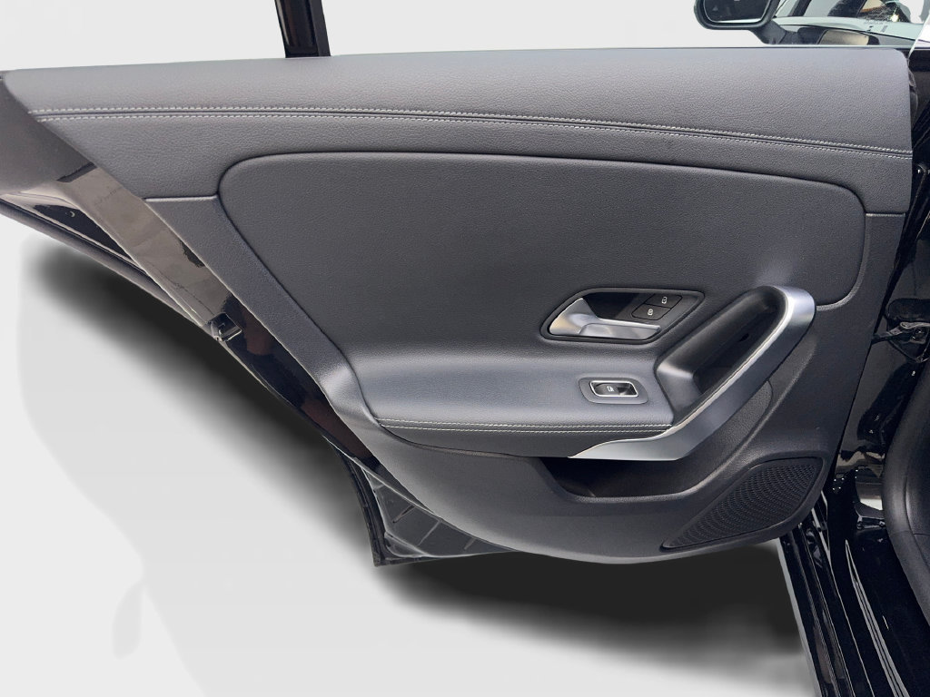 Used 2025 Mercedes-Benz CLA 250 image 36