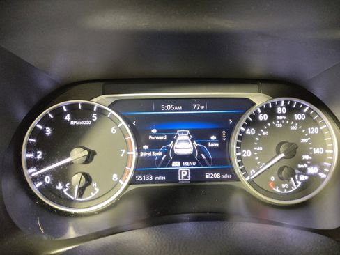 Used 2024 Nissan Sentra SR FWD image 23