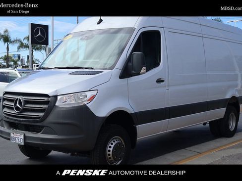 Used 2021 Mercedes-Benz Sprinter 3500 image 1