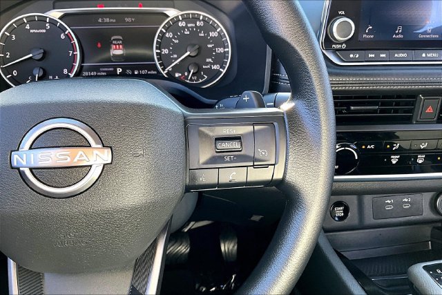 Used 2025 Nissan Rogue S FWD image 12
