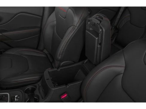 Used 2015 Jeep Cherokee Trailhawk w/ Comfort/Convenience Group AWD/4WD image 21