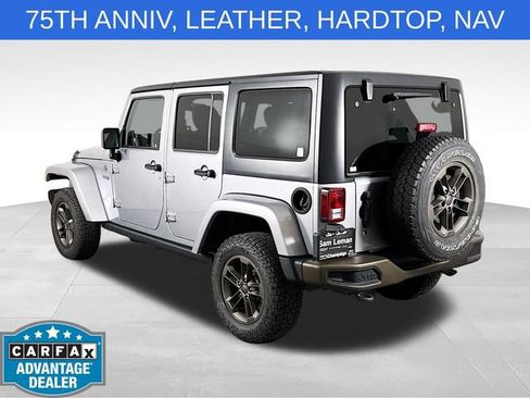 Used 2017 Jeep Wrangler Unlimited Sahara AWD/4WD image 5